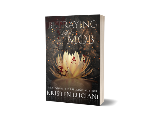 Betraying The Mob - Paperback